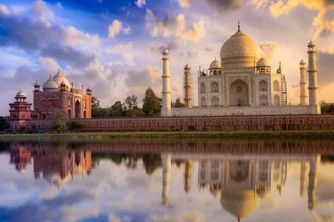 Private Taj Mahal Sunrise Tour and Agra Sightseeing from Delhi - What the guide actually does (and why it changes the whole day)