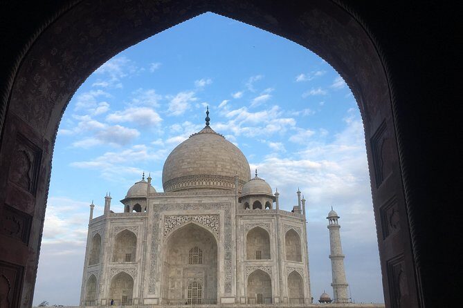Private Tajmahal Day Tour From New Delhi By Gatiman Express Train - Delhi pickup and Nizamuddin station meeting