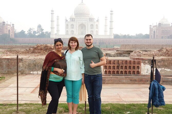 Private Tour: Day Trip to Agra From Delhi Including Taj Mahal and Agra Fort - Agra Fort: Why It Complements the Taj Mahal