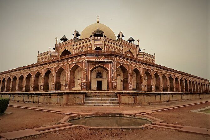 Private Tour, The Portraits of Old and New Delhi with Pickup Included - Humayun’s Tomb: Mughal and Persian ideas in one complex