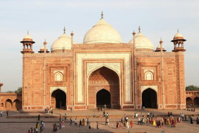Private Tour to Taj Mahal and Agra From Delhi by Car - Private AC Car Transport: Comfort on a Long Day