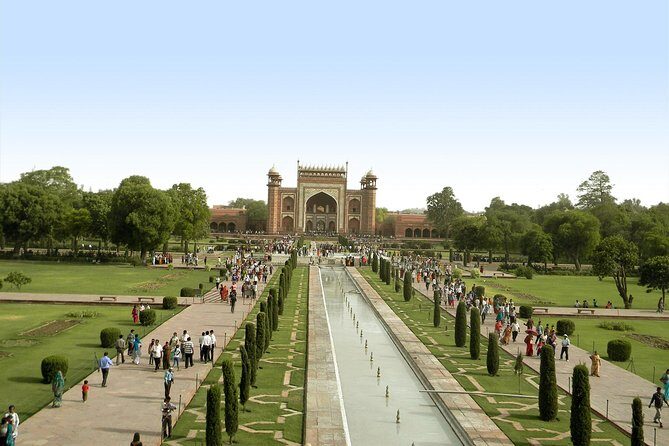 Private Tour:Sunrise Taj Mahal Love Tour From Delhi including Agra fort - Price and value: what $62 per person really buys