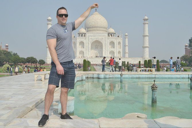 Private Tour:Sunrise Taj Mahal Love Tour From Delhi including Agra fort - Private car, hotel pickup, and the skip-the-line advantage