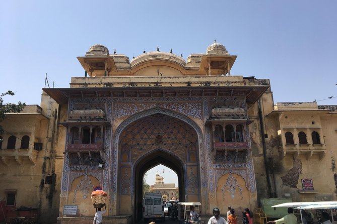 Private Transfer From Jaipur to New Delhi - Food, Drinks, and Other Stuff You’ll Need to Handle