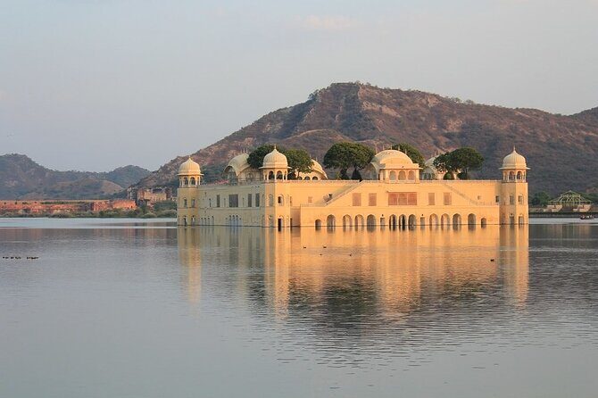 Private Transfer From Jodhpur to Jaipur Via Ajmer and Pushkar - Pushkar Lake and the Brahma Temple: Pilgrimage in a Small Window