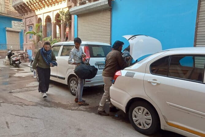 Private Transfer from Jodhpur to Udaipur - Quick hits before you ride