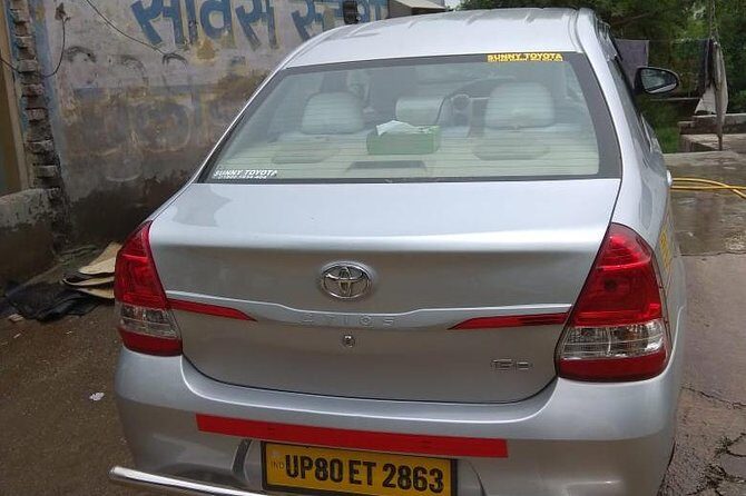 Private Transfer from New Delhi To Taj mahal Agra - Vehicle choice for up to 9 people: sedan, Toyota Innova, or mini van