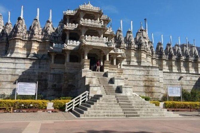 Private Transfer From Udaipur To Jodhpur With Optional Stops - Pickup to Jodhpur: how the route typically runs