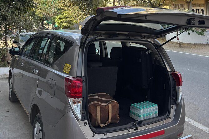 Private Udaipur Hotels to Jodhpur Drop – (To/From Transfers) - Kumbhalgarh Fort Stop: When the Drive Turns into Views