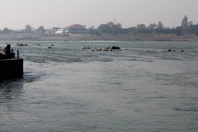 Private Walking Tour in Rishikesh - The route: from Sivananda Ashram to the Parmarth Niketan Aarti zone