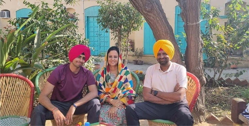 Real Amritsar Village Tour - Farm chores in real working rhythm: cows, livestock, and the chulha