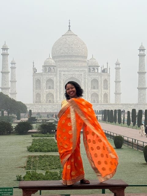 Rent a sari or kurta pajama for Taj Mahal visit & picture - What the guided Taj Mahal time gives you (and what to expect)
