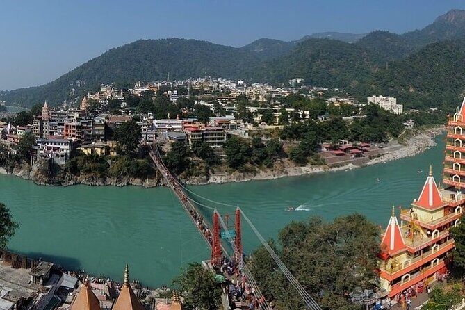 Rishikesh Cultural Sightseeing Tour with Ganga Aarti - Divine Life Society (Sivananda Ashram): quiet learning time
