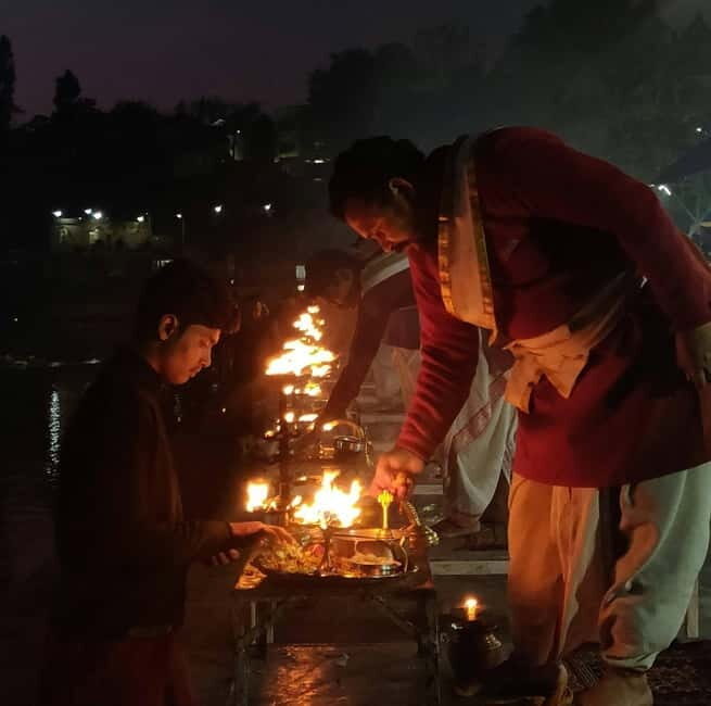 Rishikesh Full Day Guided Sightseeing Tour with Ganga Aarti - Ram Jhula and Lakshman Jhula: suspension-bridge views and a bit of local wandering