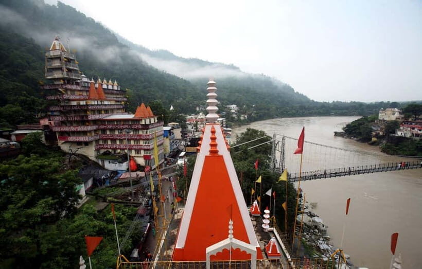 Rishikesh: Walking Tour of Ashrams and Ghats - Guides, Group Size, and Pacing: What to Tune Into