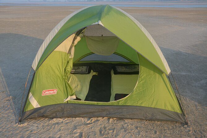 Sailing and Camping on the Ganges - Day 1 Starts at Varanasi Airport (and That Changes the Feel)