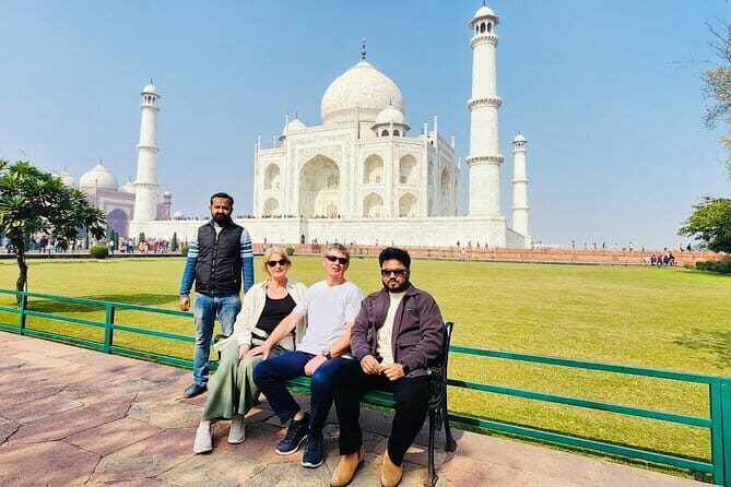 Saints and Royals of Delhi Private Tour - The Best Part: A Guide Who Makes the Neighborhood Feel Manageable