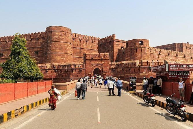 Same Day Agra Tour By Gatimaan Express Train from delhi - From Delhi hotel to H. Nizamuddin: the logistics you don’t want to do