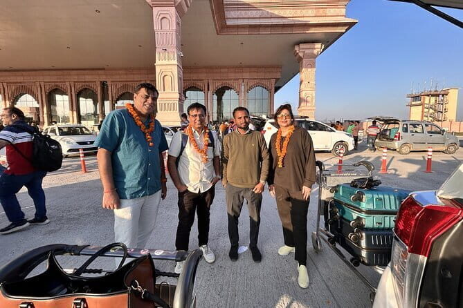 Same day Ayodhya tour from Varanasi - Guide quality and small comfort details that actually matter