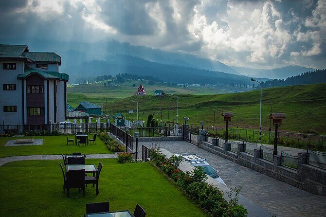 Same Day Gulmarg Trip with Lunch - Key highlights you’ll actually use