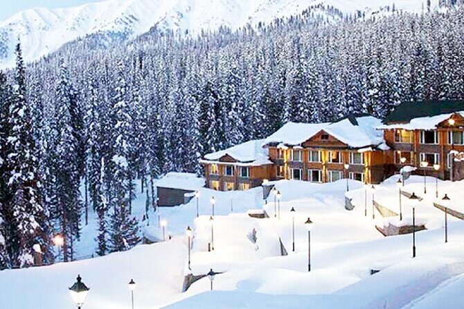 Same Day Gulmarg Trip with Lunch - Gulmarg Golf Course: a 30-minute viewpoint break with history in the air