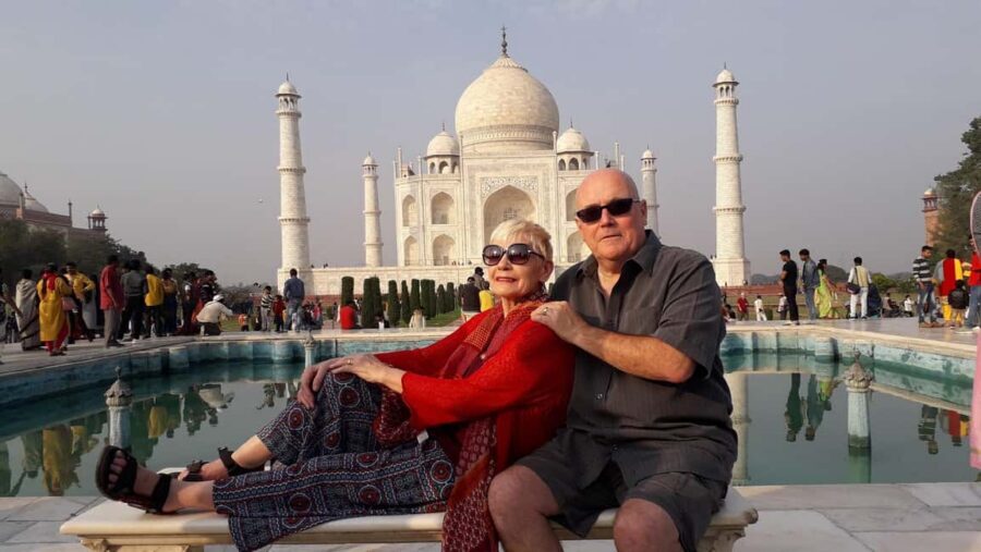 Same Day Incredible Taj Mahal Tour From Jaipur By Car - Driver and Guide: The Crowd Logic Behind a One-Day Plan