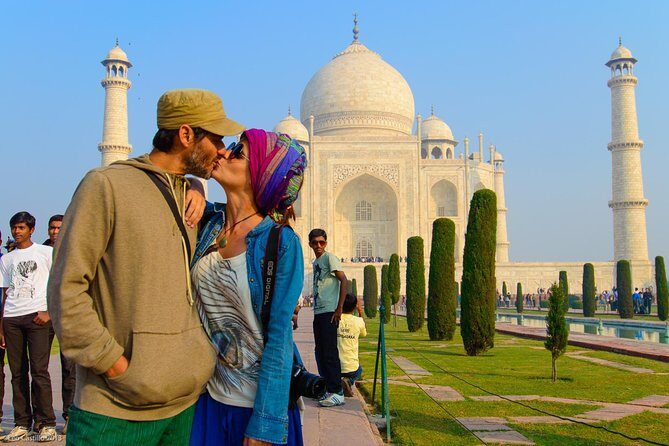 Same Day Luxury Tour to Taj Mahal & Agra Fort - Food, water, and ride comfort for a long day