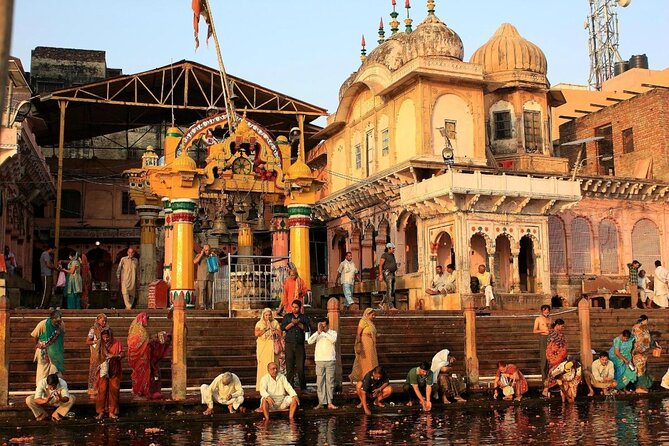 Same Day Mathura and Vrindavan Tour with Taj Mahal from New Delhi - A 5:00 AM start and the Agra run on Yamuna Expressway