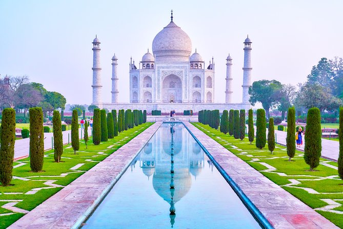 Same Day Mathura and Vrindavan Tour with Taj Mahal from New Delhi - Krishna Janmabhoomi and the afternoon wrap-up