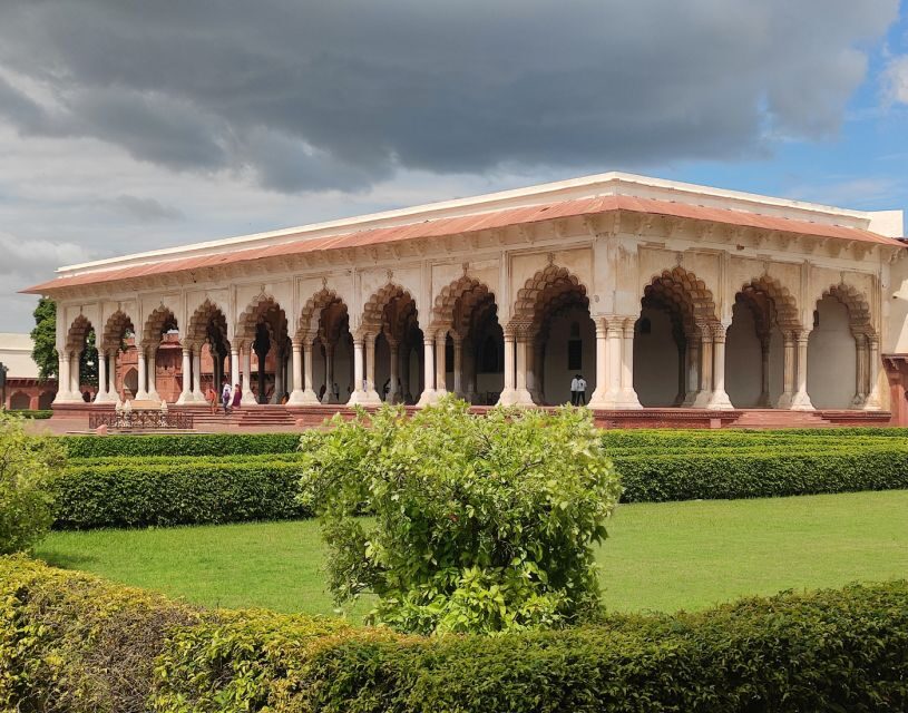 Same Day Taj Mahal Agra Tour Package from Delhi by Car - Timing tips that help you enjoy the day more