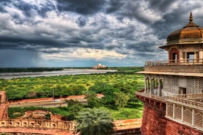 Same Day Taj Mahal and Agra Fort Tour from Delhi By Car - Taj Mahal: more than a photo stop