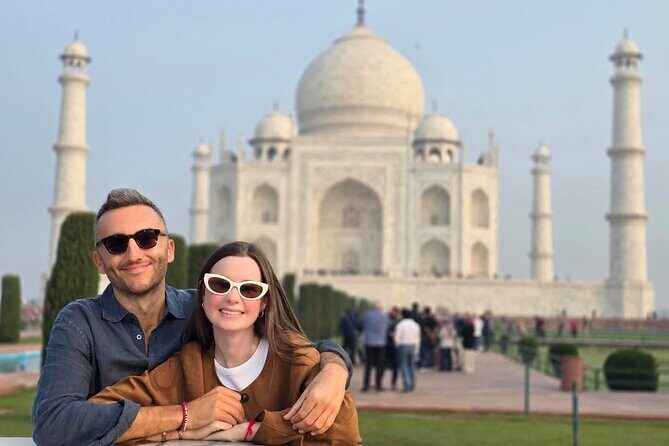 Same Day Taj Mahal Photography Tour by Car - Lunch timing at a premium Agra stop: keep it simple and plan for photos