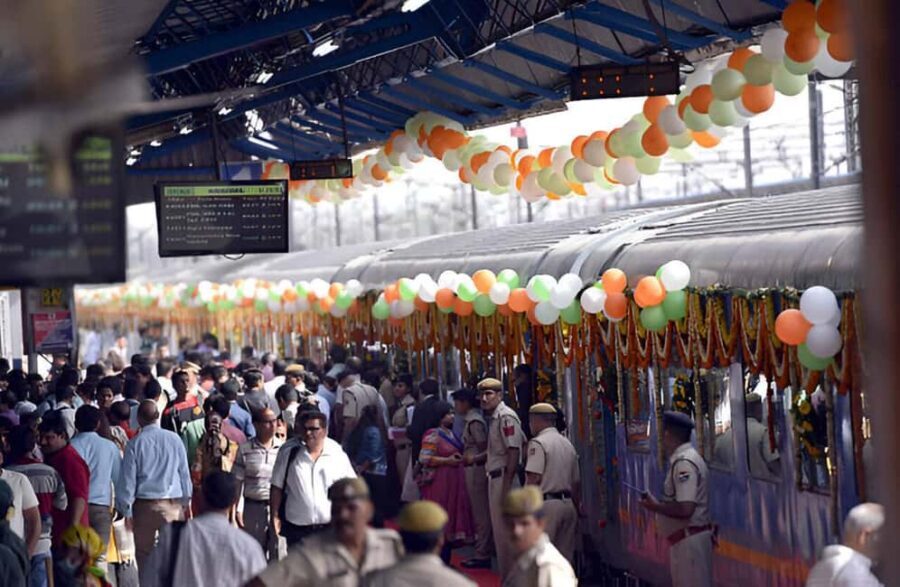 Same Day Taj Mahal Tour from Delhi by Gatimaan Express Train - Train Day: Gatimaan Express Ride Comfort and Time Reality