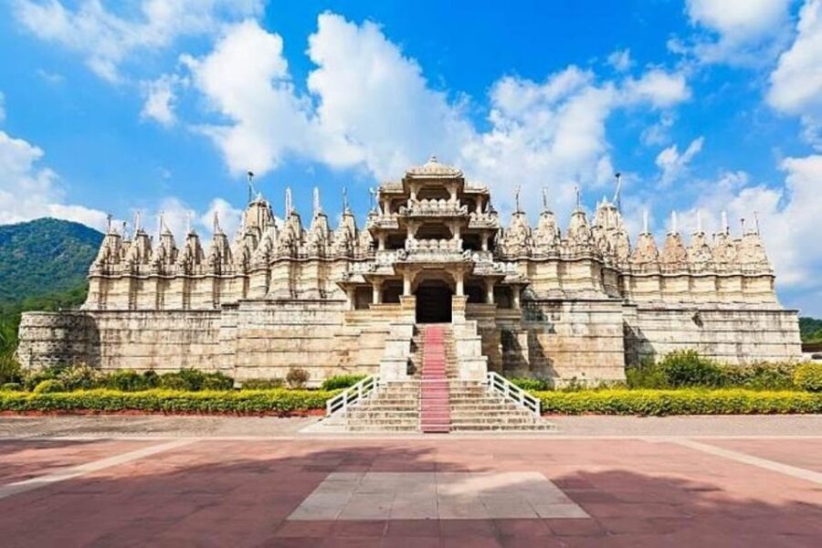Same Day Tour Of Kumbhalgarh Fort & Ranakpur Jain Temple - Two UNESCO stops in one efficient Udaipur day