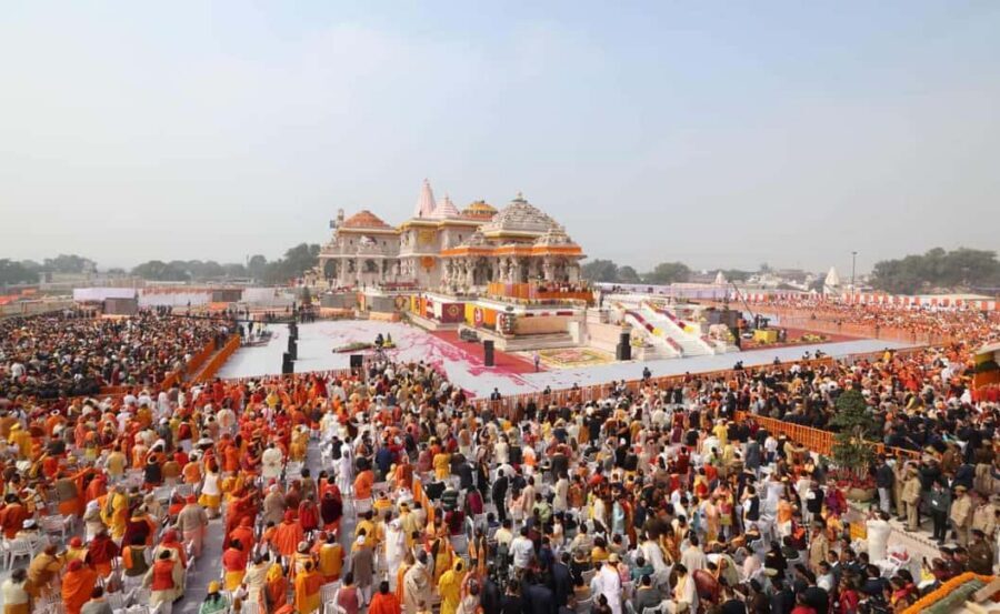 Same Day Varanasi to Ayodhya Tour with Tour Guide - Saryu River Ghats: Boat Views and the Ganga-Style Evening Aarti Atmosphere