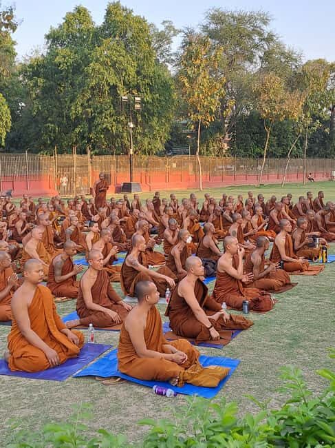 Sarnath: foot steps of Buddha - From Assi Ghat by Tuk-Tuk: the ride is part of the warm-up
