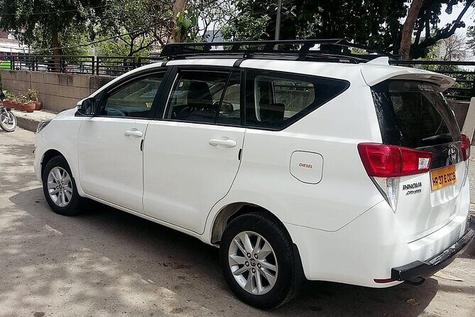 Sawai Madhopur Hotels to Agra Hotels drop: Private Transfers - Pickup: your driver shows up where you’re actually staying