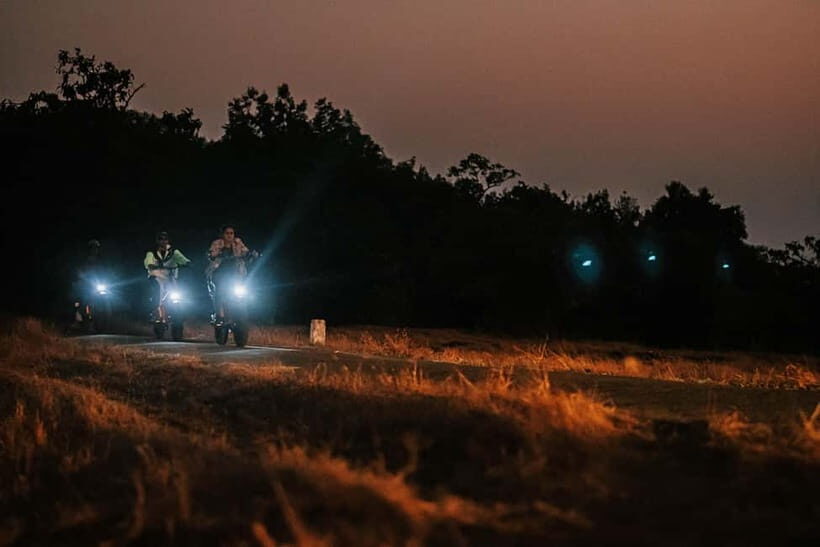 Short E-Cycle/Bike Tour: Serene Trails of Udaipur - Riding the Lakeshores: Fateh Sagar Reflections