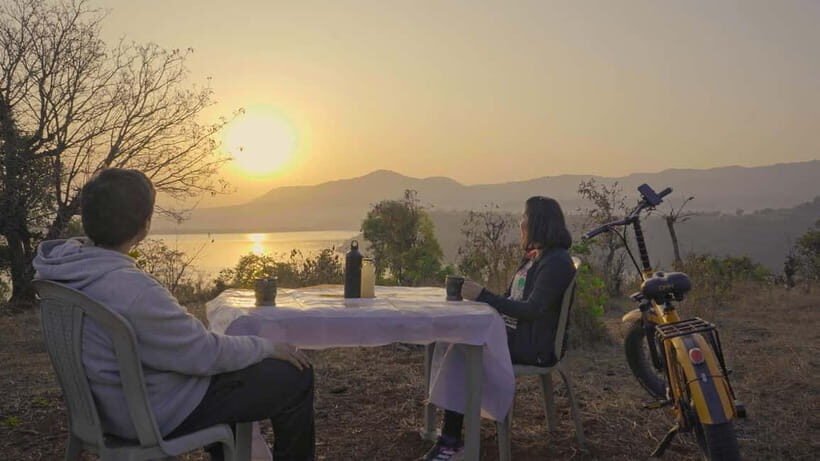 Short E-Cycle/Bike Tour: Serene Trails of Udaipur - Outskirts Countryside Ride Through Village Roads