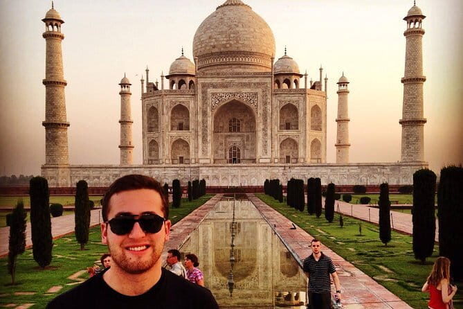 Skip-the-Line Taj Mahal Agra Fort Baby Taj Tour From Agra - The guide and driver make the day work