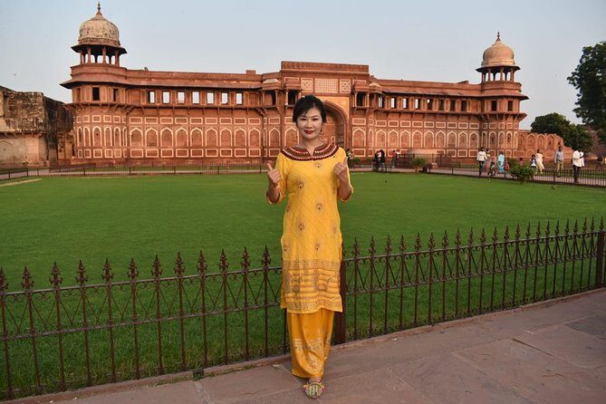 Skip the line "Taj Mahal" & "Agra Fort" Tickets with live Tour Guide. - Taj Mahal Entry: VIP Ticketing and What Your Guide Will Point Out