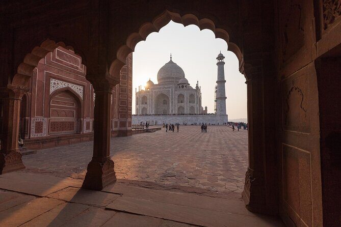 Skip the line: Taj Mahal Agra Private Day Trip From Delhi By Car - Why this private Agra day trip is worth the money