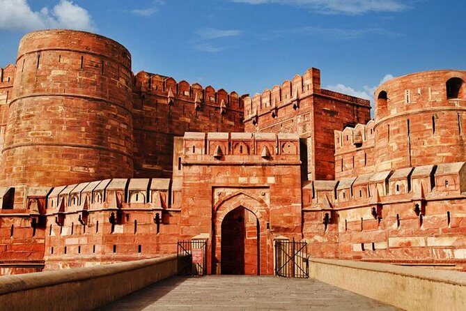 Skip The Line Taj Mahal and Agra fort Tour - Your private guide: where the tour turns personal