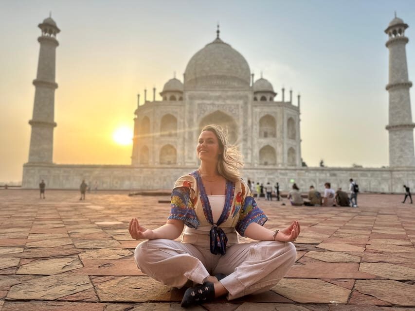 skip the line taj mahal tour with private tour guide - Your private guide (English) and the story behind the sights