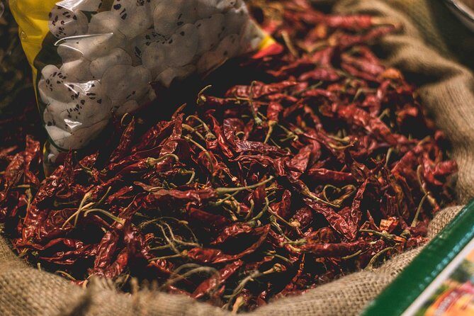 Spice Market & Old Delhi Highlights: Guided 3-Hour Tour - Chawri Bazar: Getting Your Bearings in Old Delhi