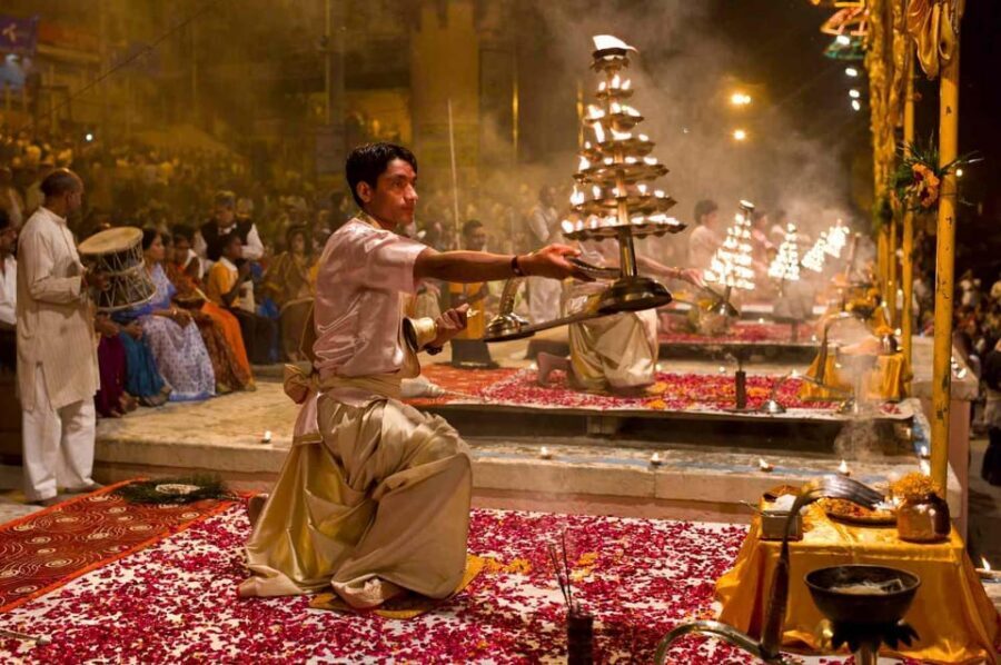 Spiritual & Historical, Varanasi with Bodhgaya Tour (5 Days) - Price and logistics: what you’re really paying for at $31