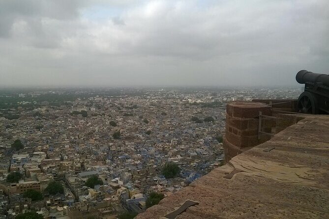 Splendor Tour of Jodhpur - Clock Tower and Sardar Market walking: seeing local life without a big detour