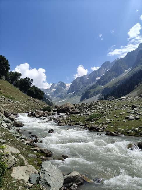 Srinagar: Sonamarg Day Tour - The Golden Meadow Adventure - Should you book this Sonamarg day tour?