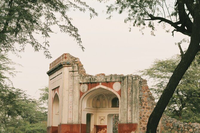Sunder Nursery Delhi's Heritage Garden Walk Tour - The Setting: Between Humayun’s Tomb and Purana Qila