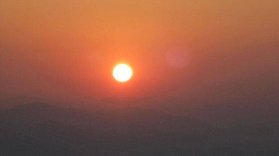 Sunrise Day Hike in Rishikesh - Getting to the hill: pickup from Tapovan or Ram Jhula and a half-day rhythm